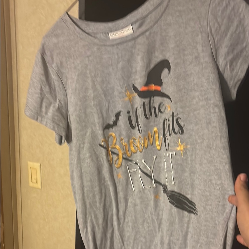 Bobbie Brooks Gray Halloween Tee